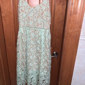 Lace midi dress